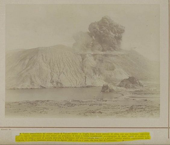 Veduta settentrionale dell'Isola di Vulcano come si presenta dallo stretto di mare che la separa dall'Isola di Lipari  20.08.1888.jpg