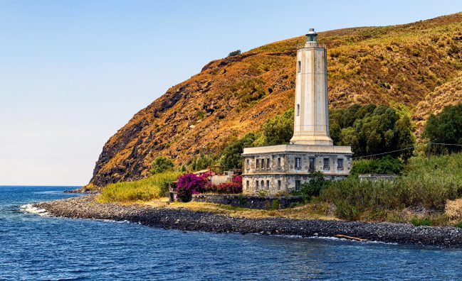 Isola-di-Vulcano-Escorsioni-Isole-Eolie-649x396.jpg