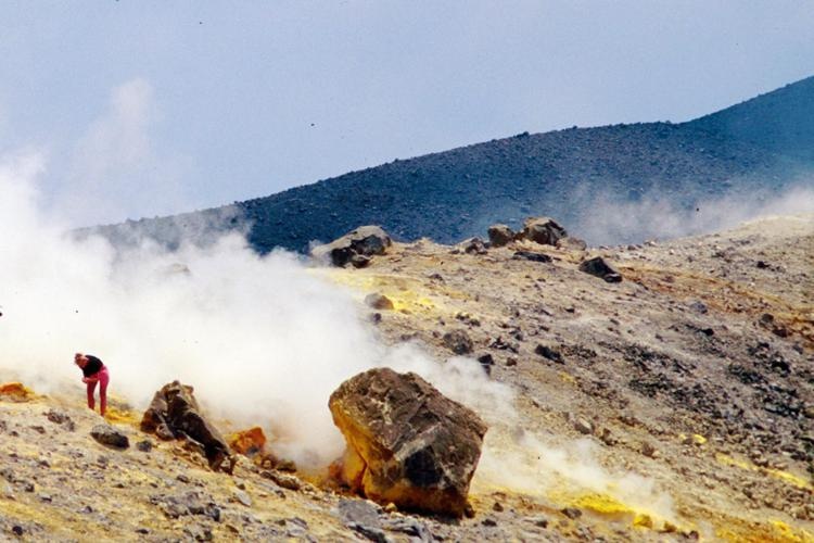 Vulcano-“rilevamenti-stabili-su-valori-in-sicurezza”-foto_vulcanocontrolliingv_60968191.jpg