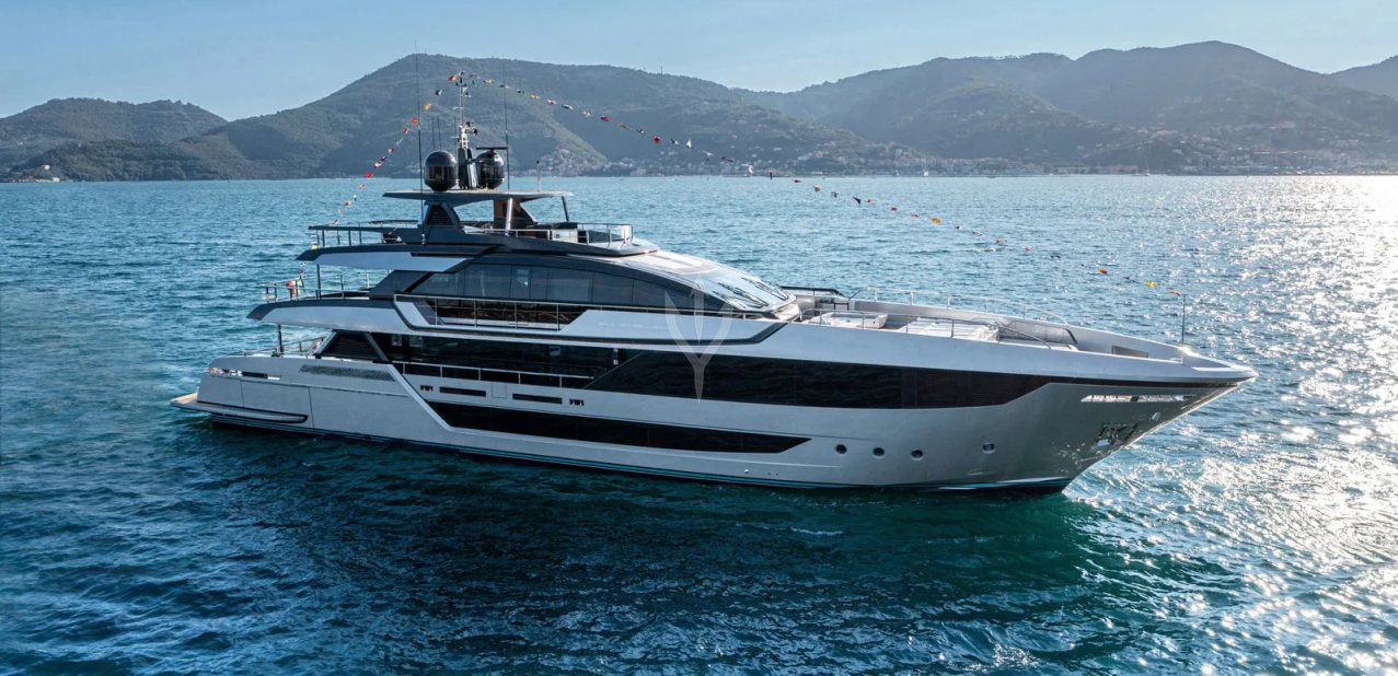 charter-lady-first-yacht.jpg