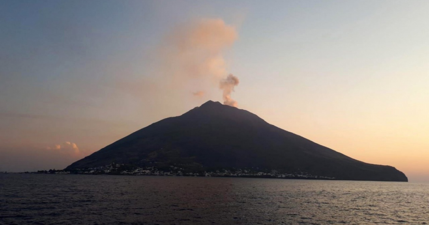 f_-attivita-stromboli-etna-lapilli-ripresa-s9sd.jpg