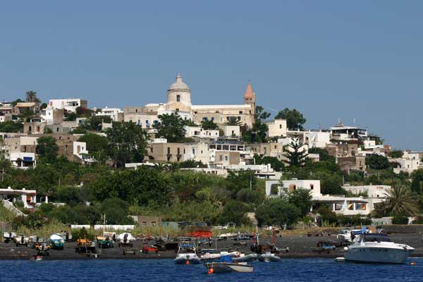 isole-eolie-stromboli.jpg