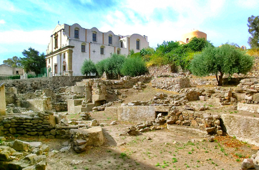 parco-archeologico-lipari-900x590.jpg